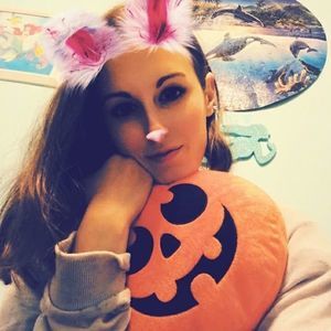 Meet your Posher, Sarina